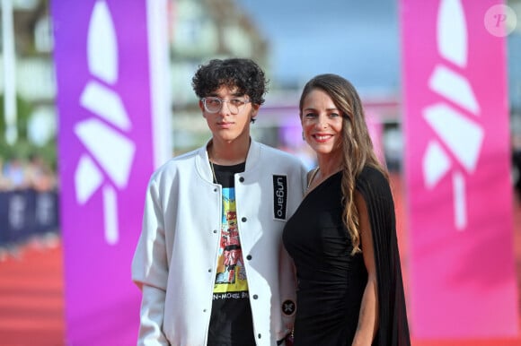 Audrey Dana et son enfant assistent à la cérémonie d'ouverture du 49e Festival du film américain de Deauville le 01 septembre 2023 à Deauville, France. Photo par Franck Castel/ABACAPRESS.COM