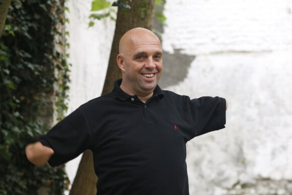 Philippe Croizon. Après avoir traversé la Manche, Philippe Croizon a décidé de relier symboliquement, à la nage toujours, les cinq continents.