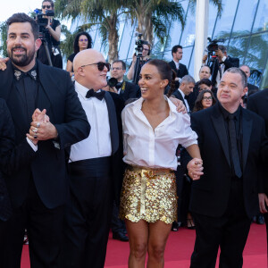 Artus, Alice Belaidi et l'équipe du film "Un p'tit truc en plus" - Montée des marches du film " Le comte de Monte-Cristo " lors du 77ème Festival International du Film de Cannes, au Palais des Festivals à Cannes. Le 22 mai 2024