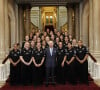 Au sein du palais de Buckingham, le monarque a reçu les joueuses de rugby néozélandaises et leur entraineur Allan Bunting. 
Le roi Charles III d'Angleterre lors de sa rencontre avec l'équipe de rugby des Black Ferns de Nouvelle-Zélande au palais Buckingham à Londres. Le 11 septembre 2024 © Aaron Chown / WPA Pool / Bestimage 