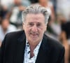 Le comédien mène un quotidien apaisé dans une grande bâtisse, appelée, "la maison des hippies"
Daniel Auteuil au Photocall Le Fil dans le cadre du 77ème Festival International du Film de Cannes à Cannes, France, le 22 mai 2024. Photo par Aurore Marechal/ABACAPRESS.COM