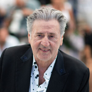 Le comédien mène un quotidien apaisé dans une grande bâtisse, appelée, "la maison des hippies"
Daniel Auteuil au Photocall Le Fil dans le cadre du 77ème Festival International du Film de Cannes à Cannes, France, le 22 mai 2024. Photo par Aurore Marechal/ABACAPRESS.COM