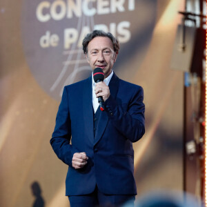 Il répond à cette question
Stéphane Bern - "Concert de Paris" sur le parvis de l'hôtel de ville de Paris retransmis en direct sur France 2 et sur France Inter, Paris le 14 juillet 2024. © Christophe Clovis - Pierre Perusseau / Bestimage