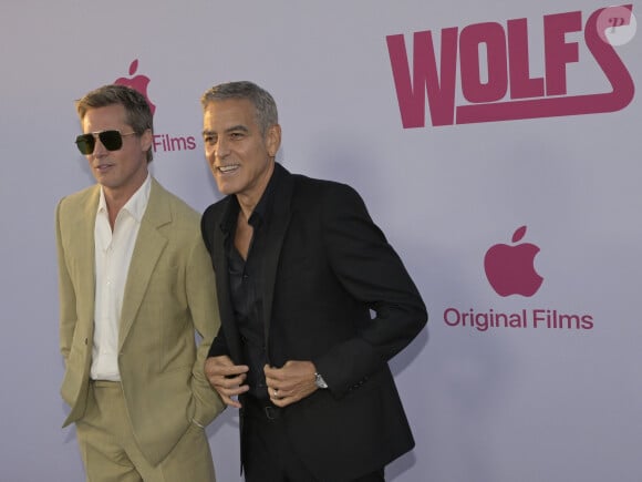 Brad Pitt et George Clooney à Los Angeles lors de la projection en avant-première du film Wolfs mercredi 18 septembre 2024.