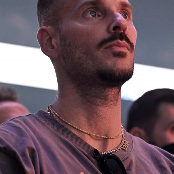 "Quand il m'a proposé cette collaboration, je n'ai pas hésité" a-t-il confié à M Radio
Matt Pokora (M. Pokora) au match de préparation aux Jeux Olympiques Paris 2024 entre la France à la Serbie (67-79) à Decines-Charpieu, France, le 12 juillet 2024. © Frédéric Chambert/Panoramic/Bestimage 