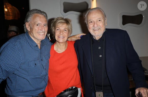 Jean Testanière, Véronique Jannot et Norbert Saada - Dédicace du livre de Jean Testanière "Messager de l'invisible" avec S.Vartan et V.Jannot chez Paillettes à Paris le 19 septembre 2024. © Coadic Guirec/Bestimage 