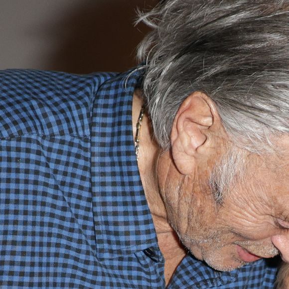 Jean Testanière et Véronique Jannot - Dédicace du livre de Jean Testanière "Messager de l'invisible" avec S.Vartan et V.Jannot chez Paillettes à Paris le 19 septembre 2024. © Coadic Guirec/Bestimage 