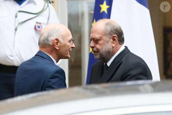 Didier Migaud, ministre de la Justice et Eric Dupond-Moretti, ancien ministre de la Justice, garde des sceaux lors de la passation de pouvoir au ministère de la Justice après la mise en place du gouvernement Barnier à Paris le 23 septembre 2024. © Christophe Clovis / Bestimage 