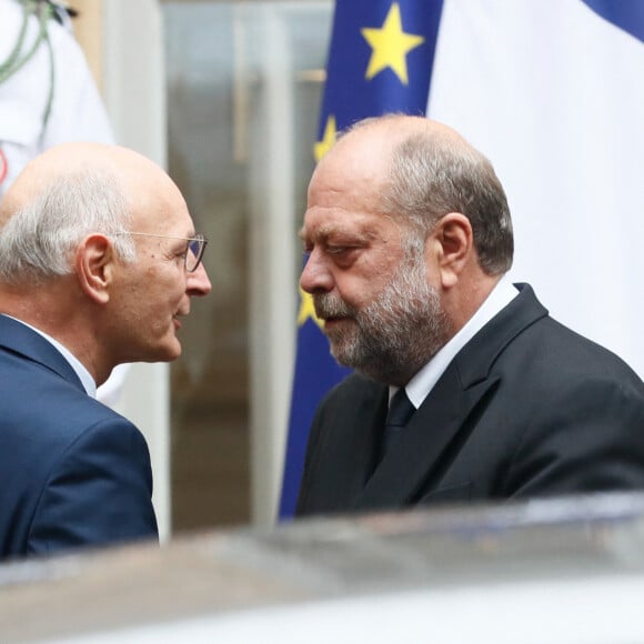 Didier Migaud, ministre de la Justice et Eric Dupond-Moretti, ancien ministre de la Justice, garde des sceaux lors de la passation de pouvoir au ministère de la Justice après la mise en place du gouvernement Barnier à Paris le 23 septembre 2024. © Christophe Clovis / Bestimage 