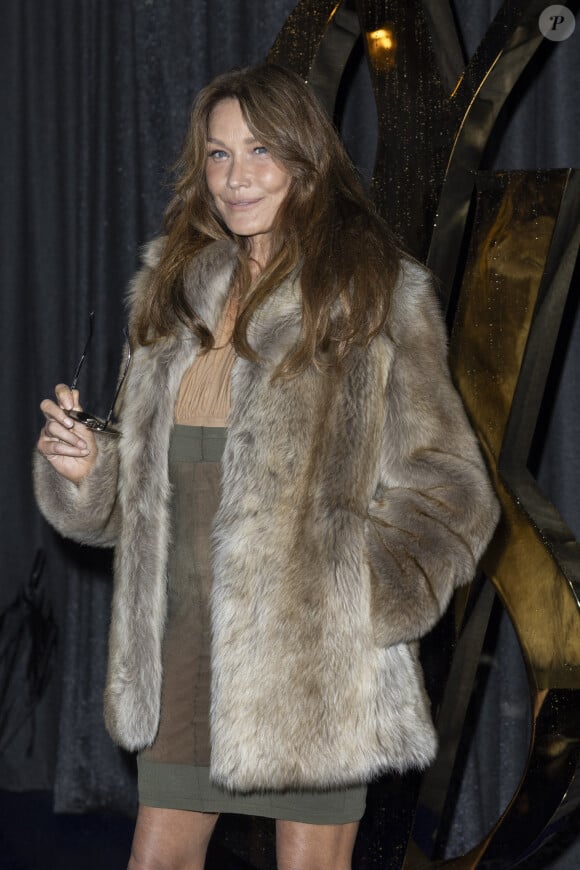 Carla Bruni au photocall du défilé Saint Laurent, Collection Prêt-à-porter Printemps / Eté 2025 dans le cadre de la Fashion Week de Paris le 24 septembre 2024. © Olivier Borde / Bestimage 