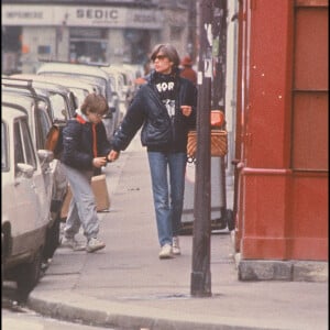 Archives - Françoise Hardy et son fils Thomas Dutronc.