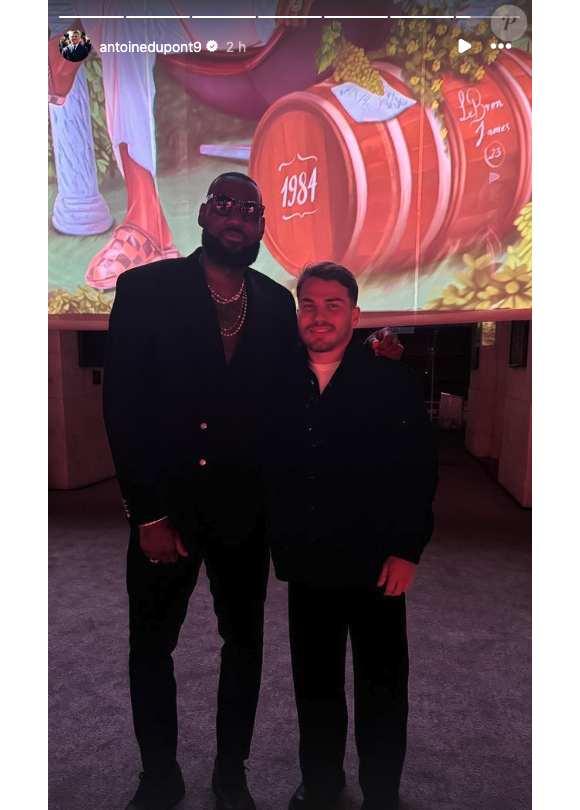 L'occasion pour lui de rencontrer LeBron James
 
Antoine Dupont et LeBron James