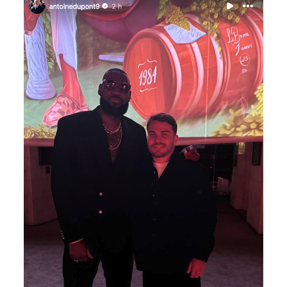 L'occasion pour lui de rencontrer LeBron James
 
Antoine Dupont et LeBron James