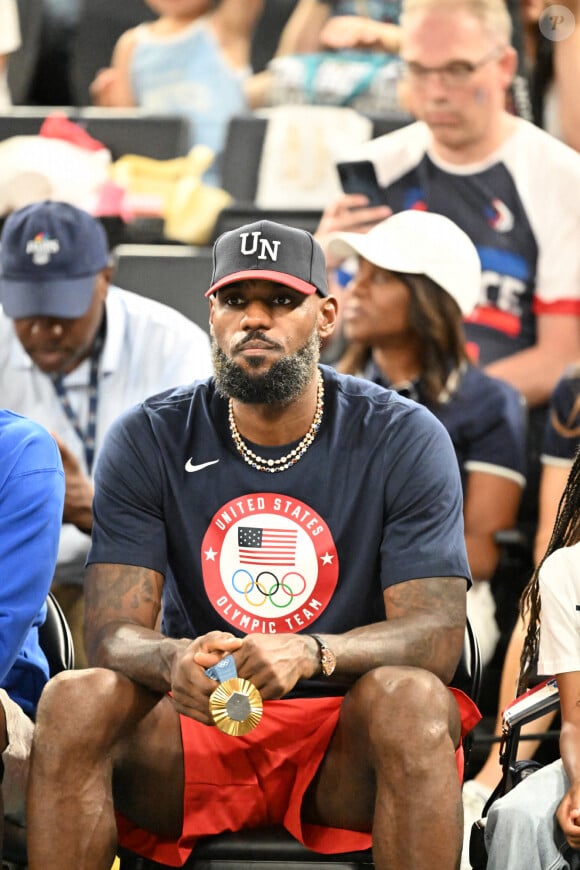 LeBron James - Les célébrités assistent au match de basket féminin France - Etats-Unis (66-67) lors des Jeux Olympiques de Paris2024 (JO), le 11 août 2024. © Perusseau/ Jacovides / Bestimage