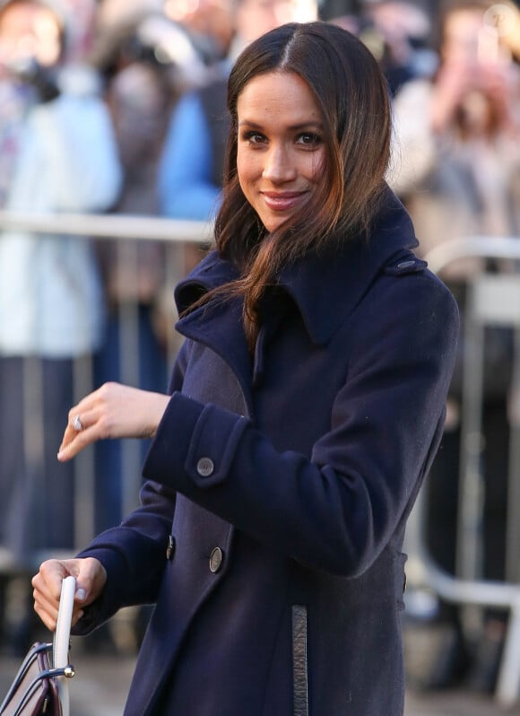 Plusieurs anciens employés dénoncent ces comportements et notamment des "mails furieux à 5h du matin"
Meghan Markle arrivent quitte le "Nottingham Contemporary" lors de la journée mondiale de la lutte contre le Sida à Nottingham le 1er decembre 2017. 