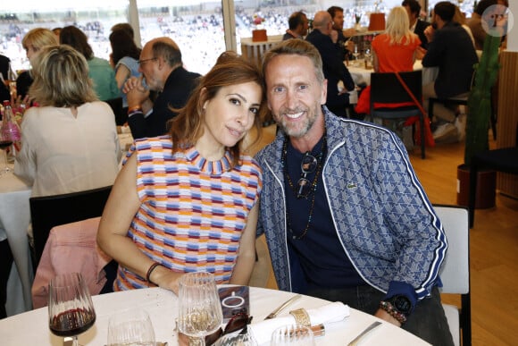 Exclusif - Léa Salamé et Philippe Caverivière - Déjeuner dans la loge de France Télévision lors des Internationaux de France de Tennis de Roland Garros 2024 - Jour 12, à Paris. Le 6 Juin 2024. © Bertrand Rindoff / Bestimage