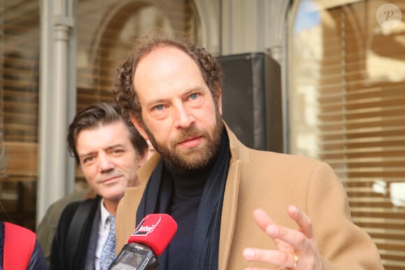 Le prix Renaudot récompense Olivier Guez pour "La Disparition de Josef Mengele" au restaurant Drouant à Paris le 6 novembre 2017. © CVS / Bestimage