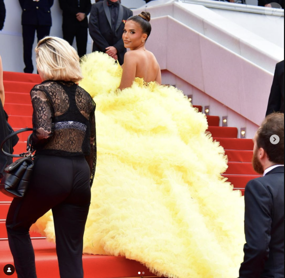 Tout comme l'influenceuse en juillet dernier
Poupette Kenza au Festival de Cannes 2023.