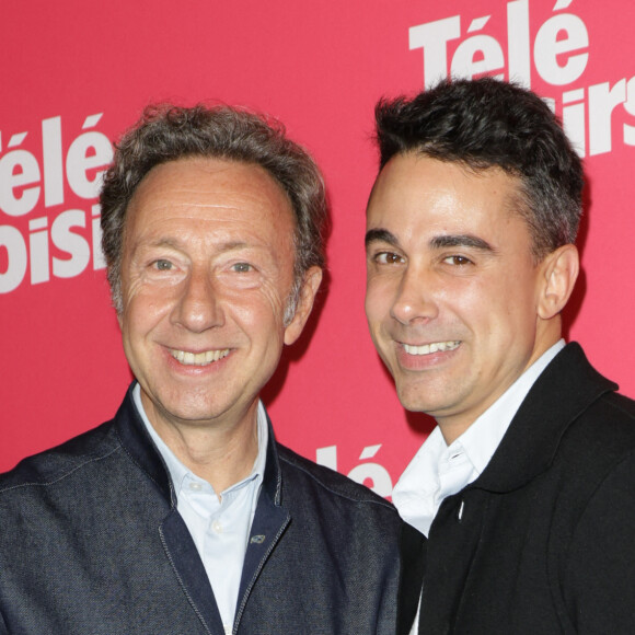 Stéphane Bern, venu avec son compagnon Yori Bailleres, a aussi été récompensé pour ses émissions et son engagement pour le patrimoine français.
Stéphane Bern et Yori Bailleres - Photocall de la soirée "Télé Loisirs Awards 2024" aux Jardins du Pont-Neuf à Paris le 23 septembre 2024. © Coadic Guirec/Bestimage