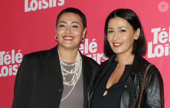 Karima Charni et sa soeur Hedia Charni - Photocall de la soirée "Télé Loisirs Awards 2024" aux Jardins du Pont-Neuf à Paris le 23 septembre 2024.  © Coadic Guirec/Bestimage