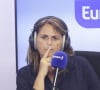 Pour rappel, Philippine a été tuée alors qu'elle venait de déjeuner au Crous de l'université Paris-Dauphine, vendredi dernier. 
Exclusif - Valérie Benaim sur le plateau de l'émission "On marche sur la tête", diffusée en direct sur Europe 1. Le 26 août 2024 © Jack Tribeca / Bestimage