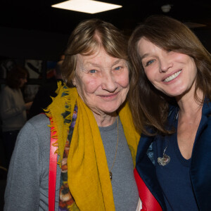 La famille Burni-Tedeschi a dû fuir en 1975 à cause des menaces des Brigades rouges.
Carla Bruni-Sarkozy et Marisa Bruni-Tedeschi lors du cocktail pour le concert '2 Generations Chantent Pour La 3eme' Charity Gala To benefit Alzheimer Research au Playel à Paris, France le 30 janvier 2017. Photo par Nicolas Genin/ABACAPRESS.COM