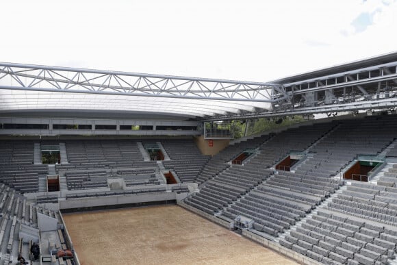 Illustration (Court Suzanne Lenglen avec son nouveau toit rétractable) pendant la conférence de presse du Tournoi de Roland Garros 2024, à Paris, France le 25 avril 2024 - © Jack Tribeca / Bestimage