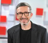 L'animateur passé par Europe 1, NRJ et Fun Radio vit entre Paris et la Camargue...
Exclusif - Florian Gazan - Enregistrement de l'émission "Vivement Dimanche" présentée par M.Drucker et diffusée le 9 mai 2021 sur France 2. Le 20 avril 2021 © Guillaume Gaffiot / Bestimage