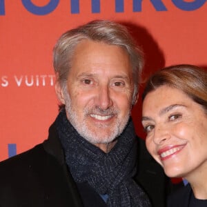 Antoine de Caunes et sa femme Daphné Roulier - Vernissage de l'Exposition Retrospective consacrée au peintre américain Mark Rothko à la Fondation Louis Vuitton. Paris, France, le 17 Octobre 2023. © Bertrand Rindoff / Bestimage