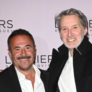 José Garcia et Antoine de Caunes - 28ème cérémonie des Lauriers de l'Audiovisuel au théâtre Marigny à Paris le 20 février 2023. Elle sera diffusée en différé sur TV5 Monde, pour la deuxième année consécutive, le 22 février. Dix-sept lauriers ont été décernés. France Télévisions arrive en tête du palmarès de la 28e édition avec cinq prix. Cette année, France 2 et France 5 sont récompensées à égalité avec deux Lauriers chacune © Coadic Guirec/Bestimage