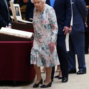 La reine Elisabeth II d'Angleterre, Donald Trump en visite dans la Picture Gallery au palais de Buckingham à Londres. Le 3 juin 2019 