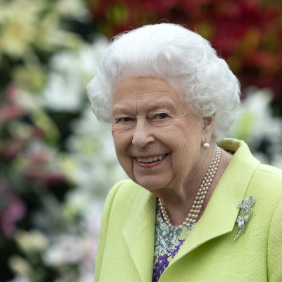 La reine Elisabeth II d'Angleterre en visite au "Chelsea Flower Show 2019" à Londres, le 20 mai 2019. 