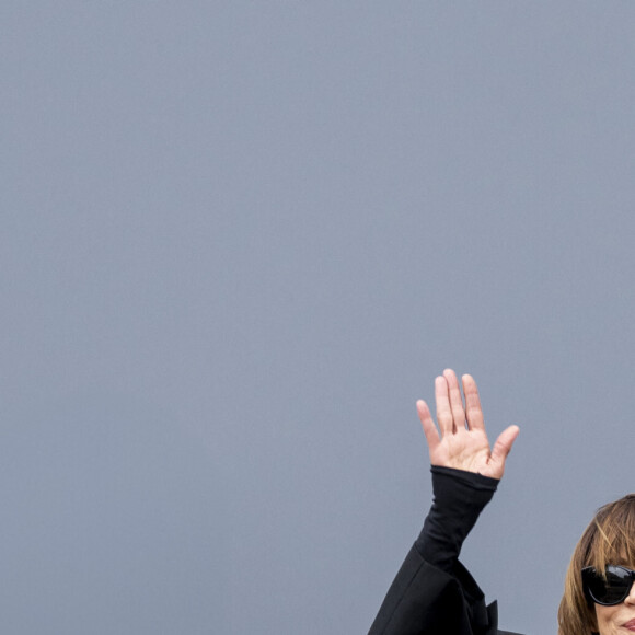 Sophie Marceau - Arrivées au défilé de mode féminine Balenciaga printemps-été 2025 lors de la Fashion Week de Paris (PFW), à Paris, France, le 30 septembre 2024. © Da Silva-Perusseau/Bestimage