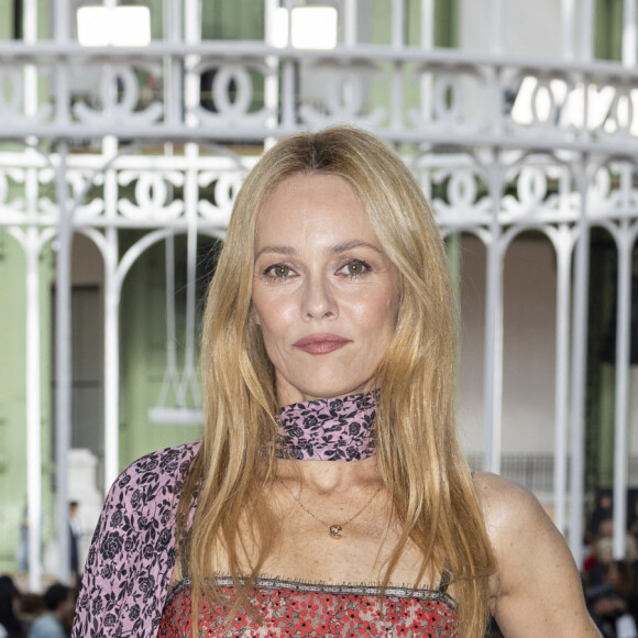 Vanessa Paradis au Front Row du défilé de mode féminine Chanel printemps-été 2025 lors de la Fashion Week de Paris (PFW), au Grand Palais, à Paris, France, le 1er october 2024. © Olivier Borde/Bestimage