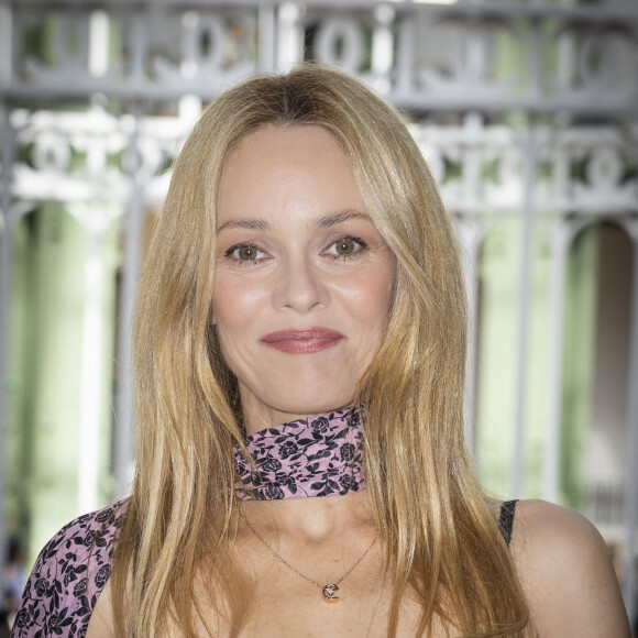 Vanessa Paradis au Front Row du défilé de mode féminine Chanel printemps-été 2025 lors de la Fashion Week de Paris (PFW), au Grand Palais, à Paris, France, le 1er october 2024. © Olivier Borde/Bestimage