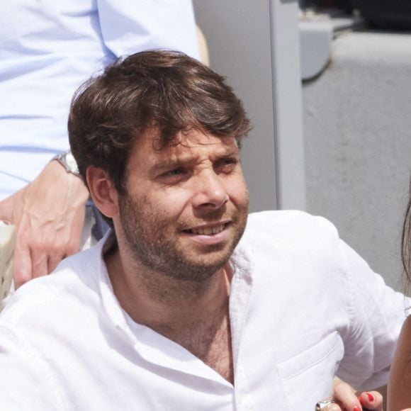 Agathe Lambret et Benjamin Duhamel - Célébrités dans les tribunes de la finale Dames des Internationaux de Tennis de Roland Garros à Paris le 8 juin 2024. © Jacovides-Moreau/Bestimage 