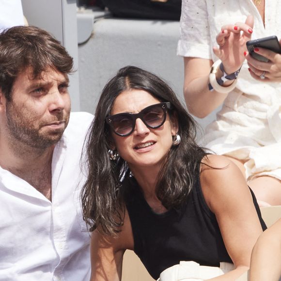 Agathe Lambret et Benjamin Duhamel - Célébrités dans les tribunes de la finale Dames des Internationaux de Tennis de Roland Garros à Paris le 8 juin 2024. © Jacovides-Moreau/Bestimage 