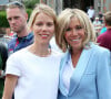 La première dame Brigitte Macron (Trogneux) et sa fille Tiphaine Auzière vont voter à la mairie du Touquet pour le second tour des législatives, au Touquet. © Sébastien Valiela-Dominique Jacovides/Bestimage