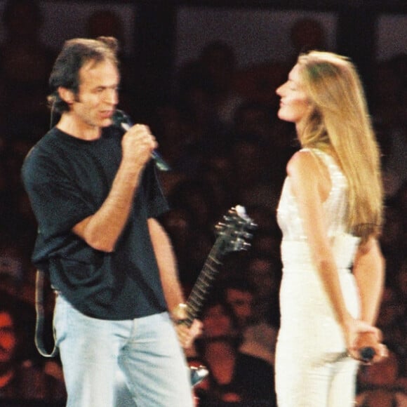 Jean-Jacques Goldman a accepté de sortir de sa retraite pour écrire deux chansons pour cet album très attendu
Archives - Céline Dion et Jean-Jacques Goldman - Concert de Céline Dion au Stade de France à Paris