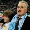 Sous la houlette de son entraîneur Didier Deschamps, l'Olympique de Marseille s'est défait de Bordeaux pour arracher la Coupe de la Ligue : enfin un trophée après 17 ans de disette...