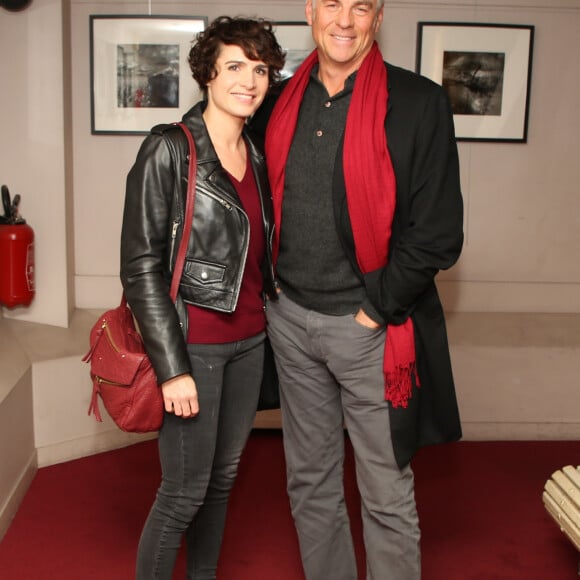 Exclusif - Bruno Gaccio et sa compagne Anne-Laure Gruet - Soirée pour la 300ème du spectacle "Ca fait du bien" de N. Roz au théâtre des Mathurins à Paris, le 19 novembre 2018. © Denis Guignebourg/Bestimage 