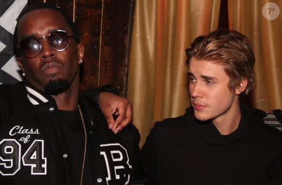 Alors que P.Diddy a été arrêté le 16 septembre dernier pour trafic sexuel, des vidéos en compagnie de Justin Bieber refont surface...
Diddy et Justin Bieber assistent à la Diddy after party au 1 Oak à New York City, NY, USA le 12 février 2015. Photo by GSI/ABACAPRESS.COM