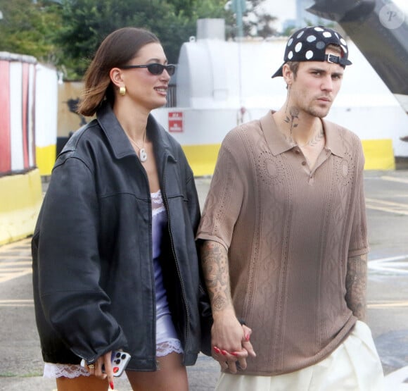 Hailey et Justin Bieber repérés à leur arrivée à l'héliport de New York, New York City, NY, USA, le 29 août 2023. Photo par Roger Wong/INSTARimages/ABACAPRESS.COM