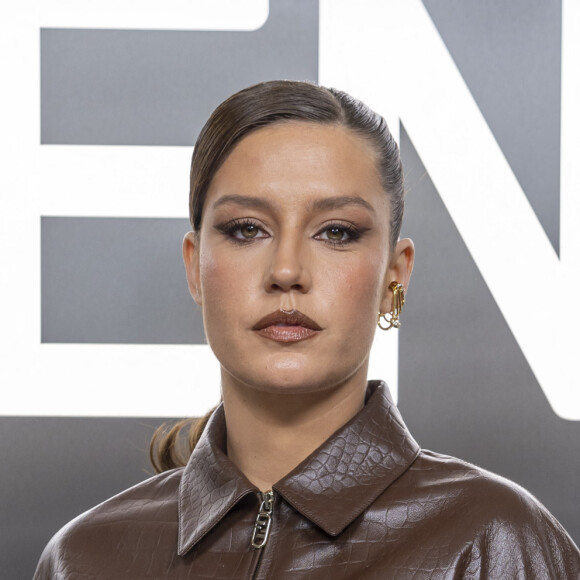 Adèle Exarchopoulos au photocall du défilé Fendi Haute Couture Printemps/Été 2024 dans le cadre de la Fashion Week de Paris (PFW), au palais Brongniart à Paris, France, le 25 janvier 2024.