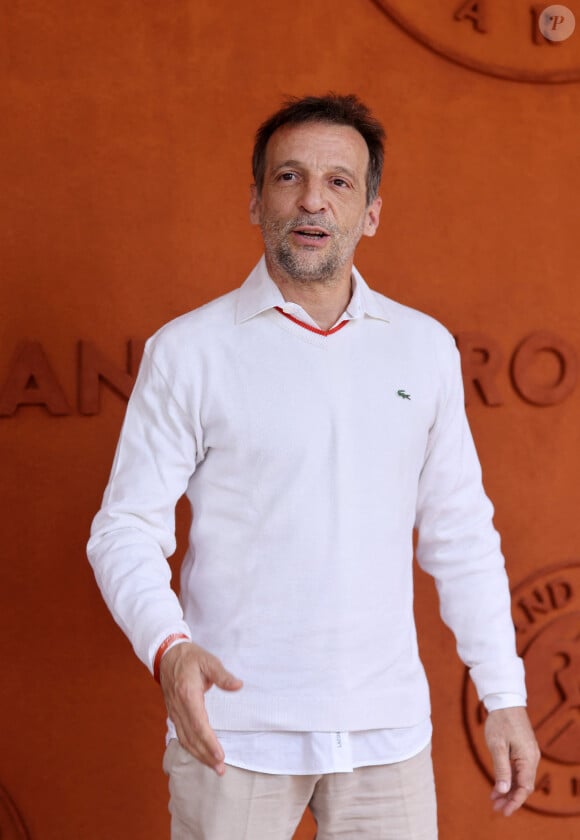 Mathieu Kassovitz au village lors des Internationaux de France de tennis de Roland Garros 2024, à Paris, France, le 3 juin 2024. © Jacovides-Moreau/Bestimage 