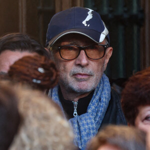 Thierry Lhermitte était présent à Saint-Eustache
Thierry Lhermitte - Sortie des Obsèques de Michel Blanc en l'église Saint-Eustache à Paris. © Moreau / Jacovides / Bestimage 