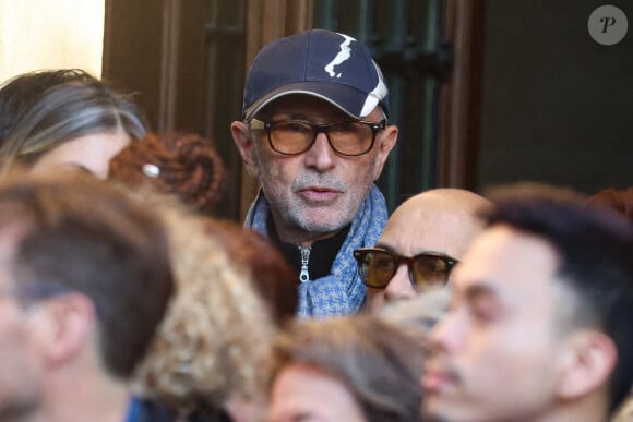 Thierry Lhermitte - Sortie des Obsèques de Michel Blanc en l'église Saint-Eustache à Paris, le 10 octobre 2024. © Moreau / Jacovides / Bestimage  Funeral of Michel Blanc at the Saint-Eustache church in Paris, October 10, 2024. 