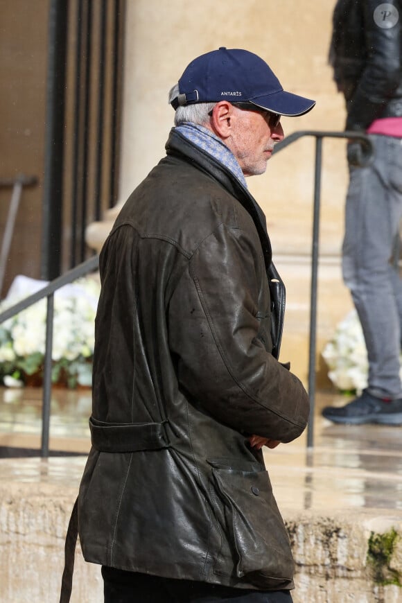 Thierry Lhermitte - Obsèques de Michel Blanc en l'église Saint-Eustache à Paris, le 10 octobre 2024. © Moreau / Jacovides / Bestimage  Funeral of Michel Blanc at the Saint-Eustache church in Paris, October 10, 2024. 