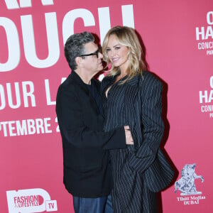 Marc Lavoine et sa compagne Adriana Karembeu au photocall du "concerto pour la paix" de Omar Harfouch au Théâtre des Champs-Elysées à Paris le 18 septembre 2024. © Rachid Bellak / Bestimage 