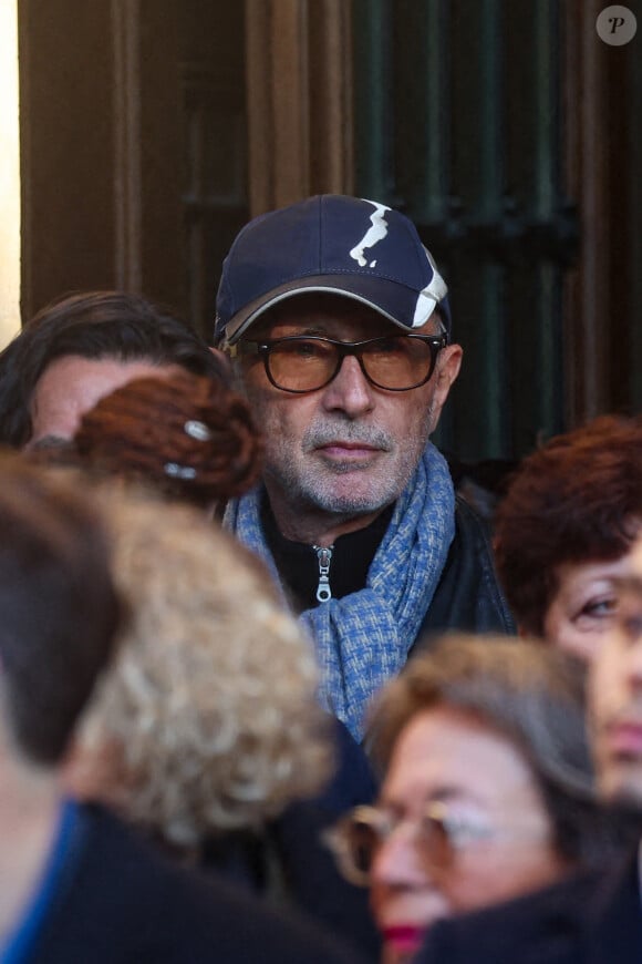 Thierry Lhermitte - Sortie des Obsèques de Michel Blanc en l'église Saint-Eustache à Paris, le 10 octobre 2024. © Moreau / Jacovides / Bestimage